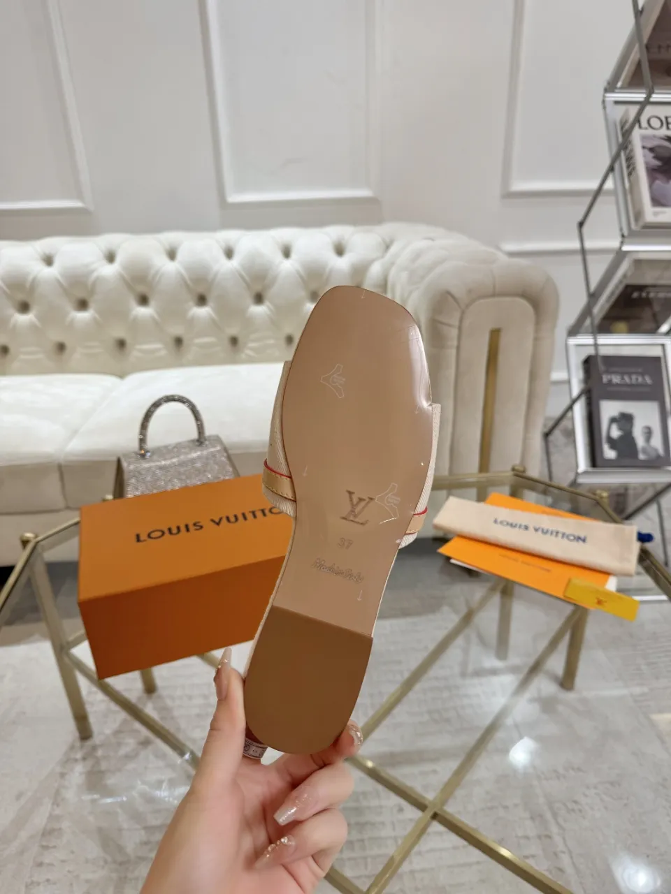 👟👟Ex-factory price 340👟👟 Genuine leather sole +40 Lv denim jacquard slippers, ex-factory price 70-43 Leather sole +40
